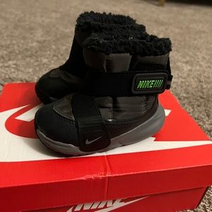 Nike Snow boots